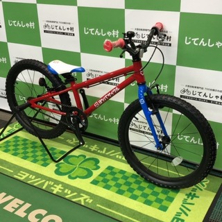 ヨツバサイクル ヒーローレッド 20インチ 斜め.jpg